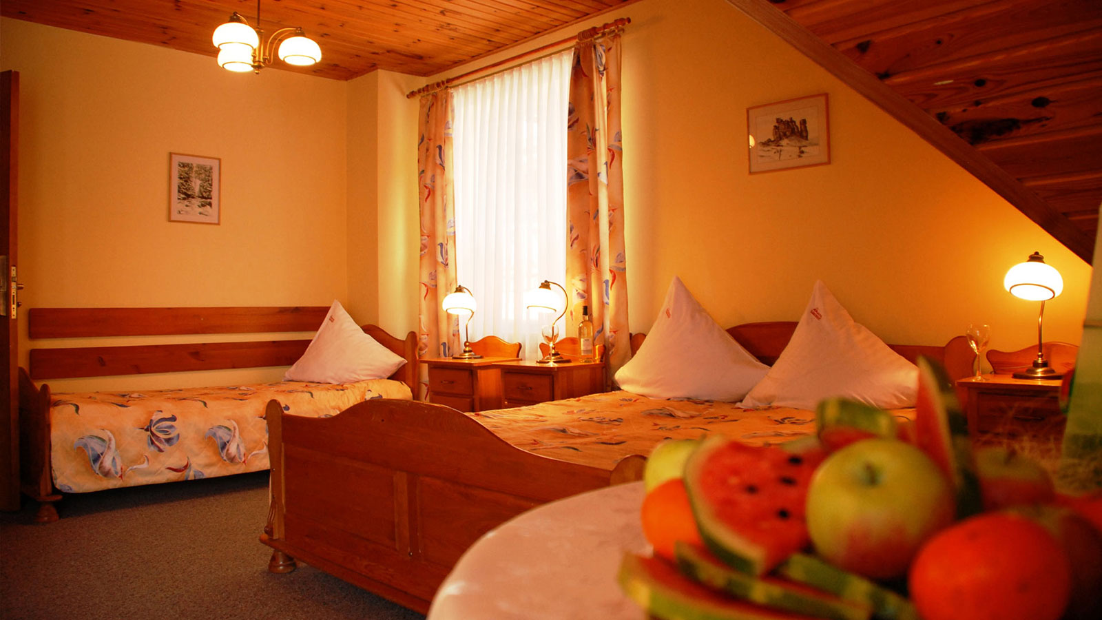 Hotel Karkonosze w Karpaczu pokoje noclegi góry Sudety wypoczynek w Polsce